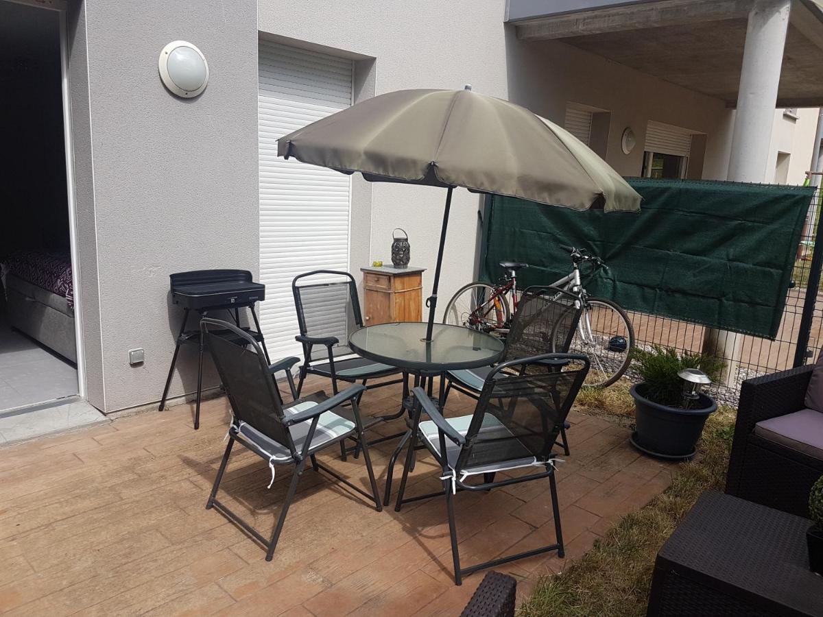 Clos Des Lys Vittel Exteriör bild