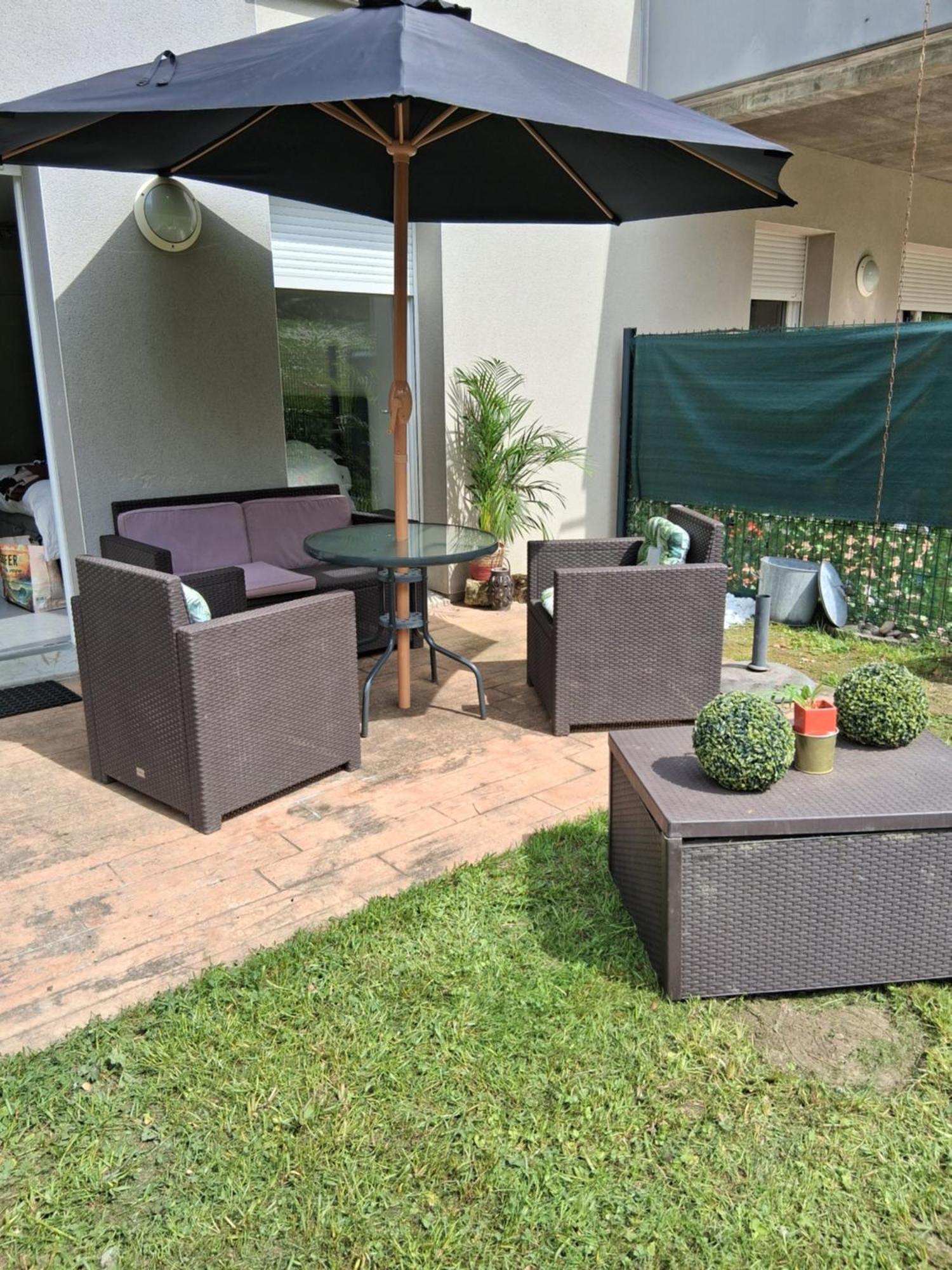 Clos Des Lys Vittel Exteriör bild