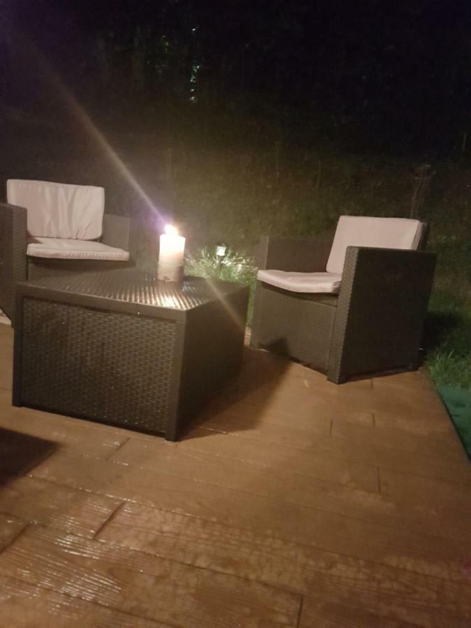 Clos Des Lys Vittel Exteriör bild